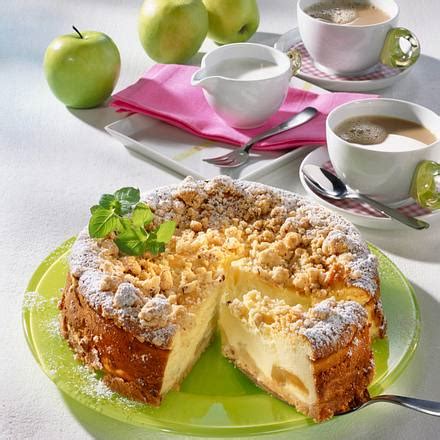 Kuchen im unteren drittel für ca. Käse-Streusel-Kuchen mit Äpfeln Rezept | LECKER