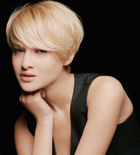 After viewing the following grey short haircuts, you may completely change your opinion about grey locks. Short low maintenance haircut for the active woman