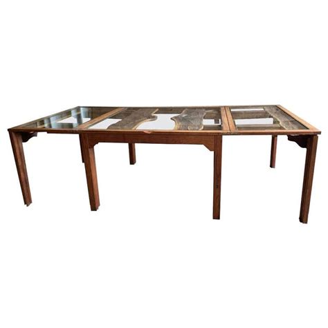 The expansion leaves are hidden in the body of with this kind of fold hardware, the round table can become a bigger table , will. Circular Green Marble Meta Dining Table by Phillip Jividen ...