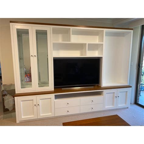 A good looking tv unit can be well constructed using recycled pallets pieces having good carpentry skills. Custom Made Example 3000W TV Unit / Entertainment UNIT ...