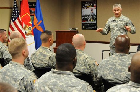 Sma Visits Fort Rucker Talks Professionalism Article The United