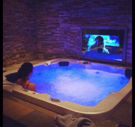 Jacuzzi With A Wall Mounted Tv Love The Tiling Too Luxury Homes