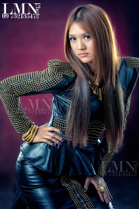 Myanmar Top Model And Actor Thet Mon Myints Beautiful Fashion