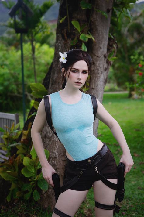 Lara Croft cosplay by Likeassassin : cosplaygirls