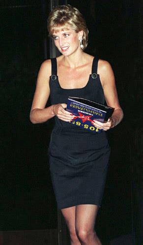 London Fashion Hunter Princess Dianas Dresses