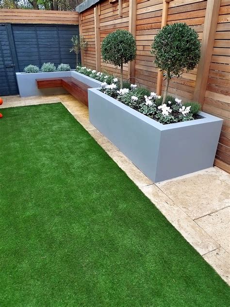 Modern and chic patio bench. modern garden design artificial grass raised beds cedar ...