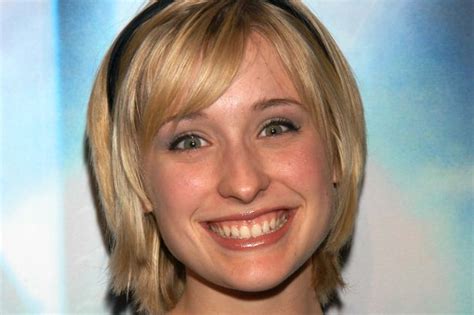 Smallville Star Allison Mack In Court Charged With Helping Run New York