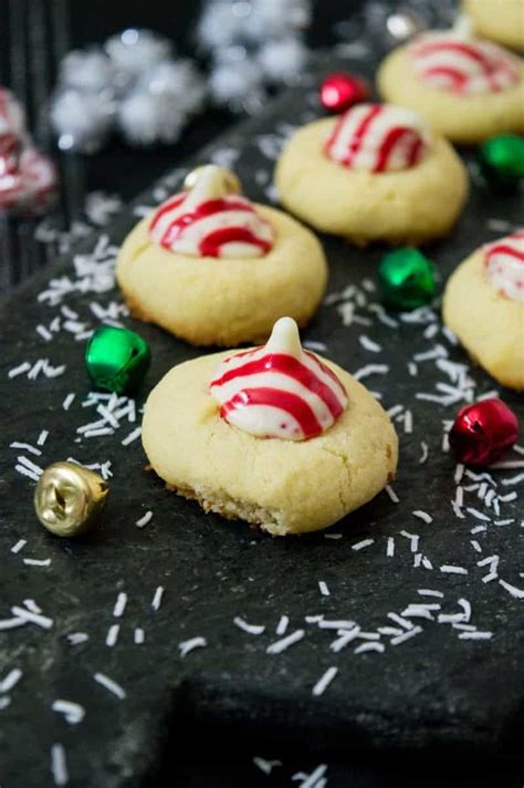 Peanut butter kiss blossom cookie recipe hershey's® peanut. Candy Cane Kiss Cookies Recipe