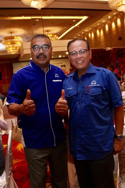 Wan rosdy dari kacamata pengundi jelai, antara menteri besar terbaik. Khabar Pahang: Buatlah keputusan yang bijak, saran Menteri ...