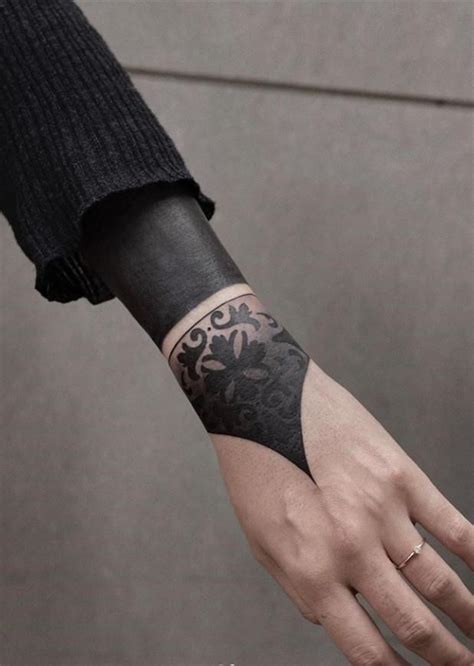 26 Unique Finger Tattoos Designs For You Lily Fashion