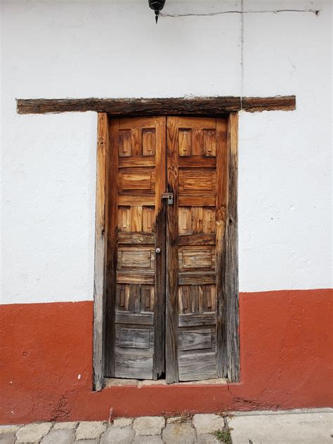 Antique Door Pictures Download Free Images On Unsplash