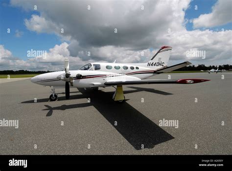 Small Twin Engine Aircraft On The Tarmac Stock Photo Alamy