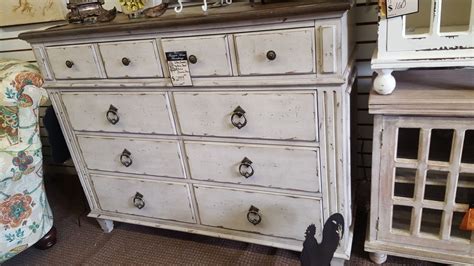 Search for painted bedroom dresser. Dresser | Painted furniture, Furniture, Home decor
