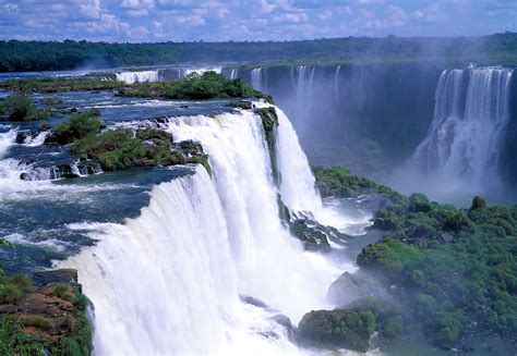 Izuagu Falls Iguazu National Park National Parks Chutes Diguazu Places To Travel Places To