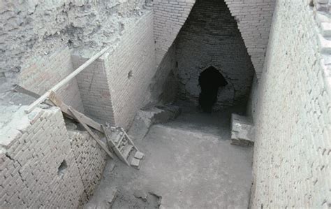 Royal Tombs Of Ur Entrance To A Tomb Ancient Mesopotamia