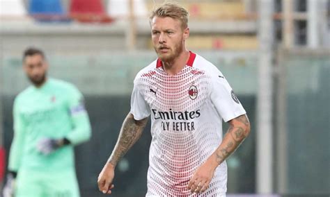 I am simon kjær, and this is my official twitter account. ML - Infortunio Kjaer al muscolo femorale. Brahim Diaz ...
