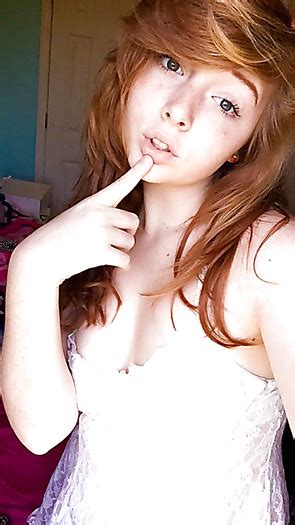 Redhead Naked Selfie Teen