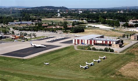 Billeje Avignon Lufthavn Find Den Billigste Biludlejning I Avignon