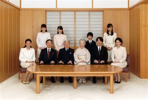 Japans Royal Household Faces Major Challenges In Line Of Succession