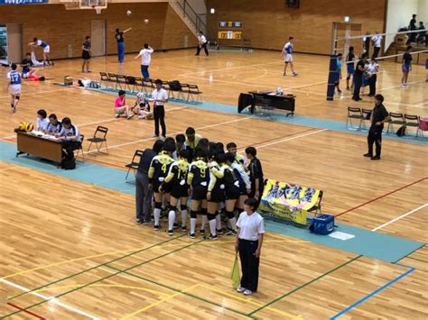 Jul 24, 2021 · 大阪府 中学バレー2020年度新人大会 男子昇陽、女子金蘭会が優勝 新メンバーによる最初の都道府県大会となる新人大会。 2020年度大阪府中学バレーボール競技（秋季総合体育大会）は、2020年10月3日（土. 女子バレーボール部 高校総体県予選9年連続33度目の優勝 | 國學 ...