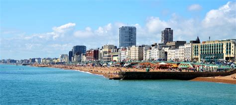Brighton's 2021 population is now estimated at 612,159. City Guide - Brighton | StudentStay