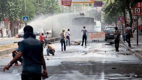 Turkey Restores Curfew In Restive Kurdish City Of Cizre Bbc News