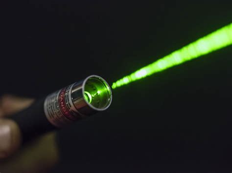 Government Considers Laser Pointer Licences In Crackdown After Pilots
