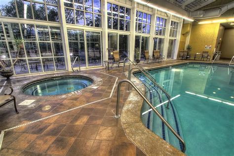 hotels  indoor pools  gatlinburg  pigeon forge indoor pool