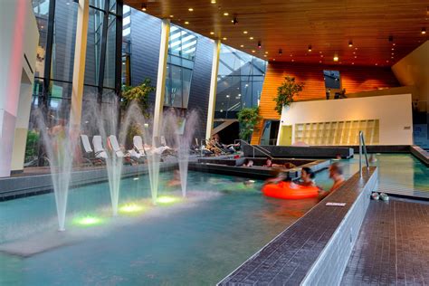 Therme erding is the second largest thermal bath complex in europe (after therme bucharest) at 185,000 square metres (46 acres). Therme AQUALUX Fohnsdorf, ein Ort, der zum Wohlfühlen ...