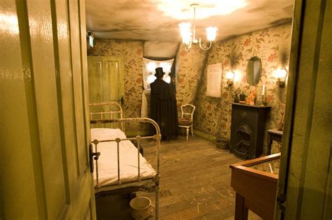 Jack The Ripper Bedroom One Stop House
