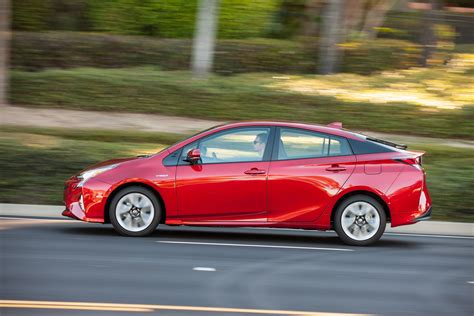 Mega Gallery 2016 Toyota Prius Debuts In The Us 2016toyotapriusfour