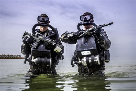 Potd Marine Corps Combat Diving Supervisors Course In Japan The