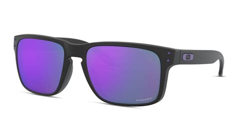 Ray Bans Vs Oakleys Battle Of The Titans
