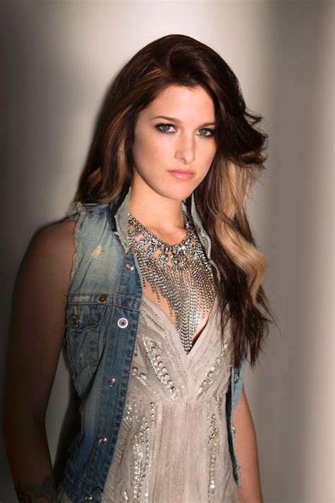 Photos Gac Cassadee Pope Celebs Country Singers