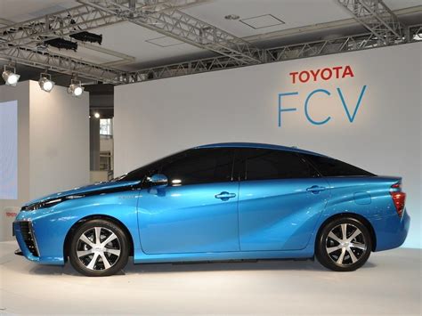 Toyotas New Hydrogen Powered Car Asks A High Price For Mediocrity Wired