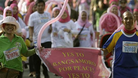 Muslim Rebels Ink Philippine Pact As Step To Peace