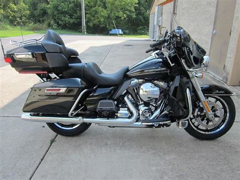 Electra glide ultra classic and limited have a new light, called daymaker, using elements to leds for lights like the fog. 2014 Harley-Davidson FLHTK - Electra Glide for sale on ...