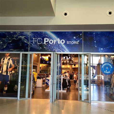 Coronavirus: FC Porto fecha todas as lojas mesmo as dos centros comerciais