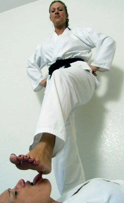 Pin Su Karate Feet