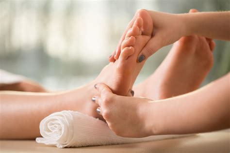 A Guide To Using Reflexology In Massage Discover Massage Australia