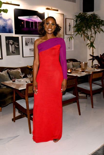 The Afrofusion Spot Fashion 5 Looks Issa Rae Slayed Hosting The Cfda