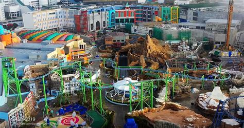The genting highland mountain resort is known as the 'city of entertainment' and lies just an hour from kuala lumpur. Twentieth Century Fox Theme Park in Genting Highlands ...