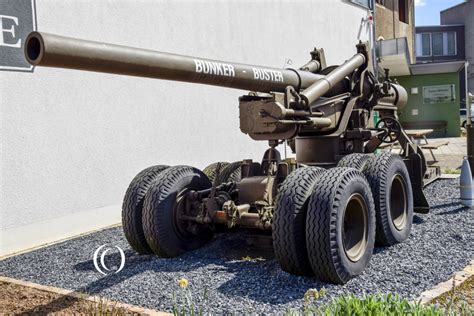 Us 155mm M1a1 “long Tom” American Heavy Artillery Field Gun