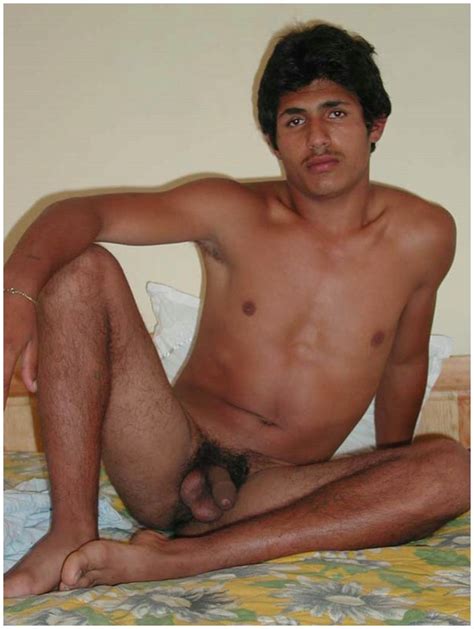 Gay4Straight NAKED UNCUT INDIAN GUY ON THE BED I WOULD LOVE TO RIM