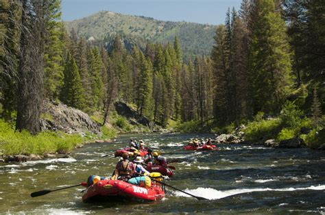 Middle Fork Salmon Rafting Tour For Women Womens Rafting Adventure