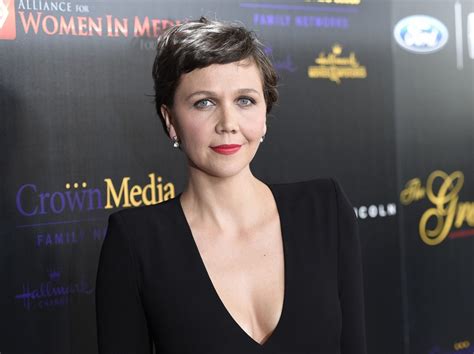 Maggie Gyllenhaal Too Old For 55 Year Old Love Interest Say Some Hollywood Jerks