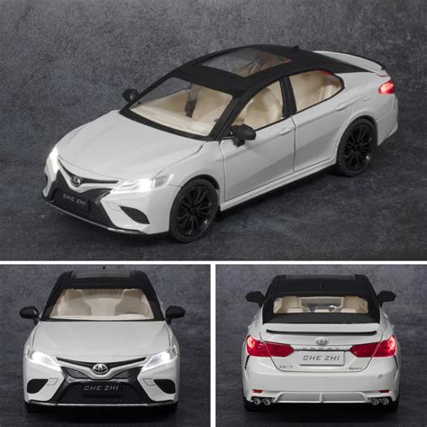 Diecast 124 Scale Alloy Car Model Toyota Camry Childrens Toy Car