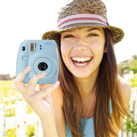 Small And Cute Fujifilm Instax Mini 8 Camera Brings Instant Fun And