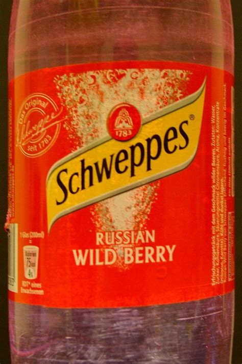 Die basis des erfrischenden longdrinks ist der lillet blanc, ein zigmal ausgezeichneter. Die Schweppes Variante Russian Wild Berry wurde auf der ...