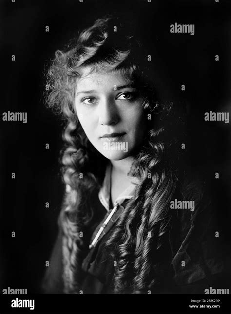 mary pickford retrato de la actriz canadiense americana gladys marie smith 1892 1979 c 1910